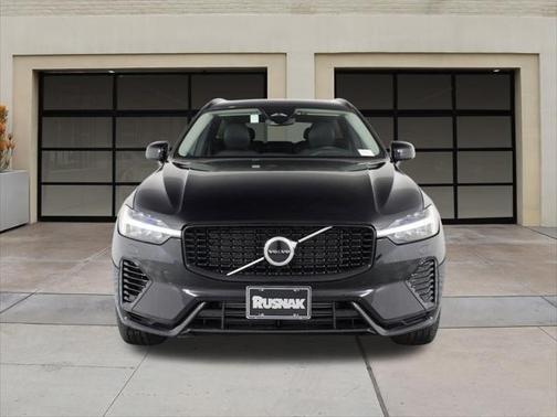 2025 Volvo XC60 Plug-In Hybrid T8 Core