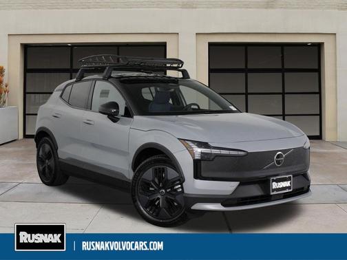 Vapour Grey Metallic 2026 Volvo EX30 Cross Country Ultra, Twin Motor Performance, Fully electric