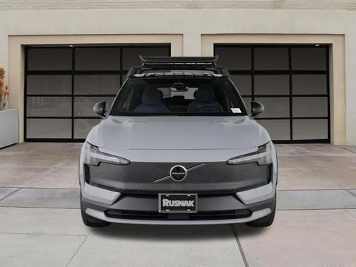 Vapour Grey Metallic 2026 Volvo EX30 Cross Country Ultra, Twin Motor Performance, Fully electric