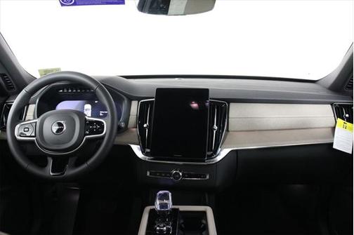 2025 Volvo XC90 Plug-In Hybrid T8 Core 7-Seater