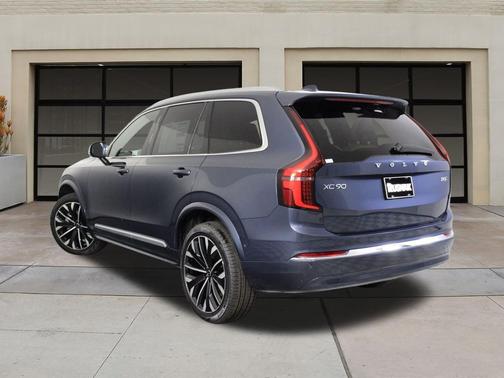 2026 Volvo XC90 B5 Ultra 6-Seater