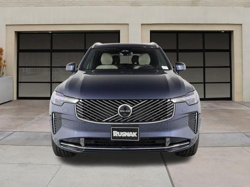 2026 Volvo XC90 B5 Ultra 6-Seater