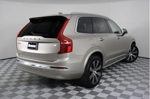 2023 Volvo XC90 Recharge Plug-In Hybrid T8 Plus 6-Seater
