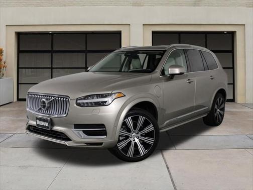 2023 Volvo XC90 Recharge Plug-In Hybrid T8 Plus 6-Seater