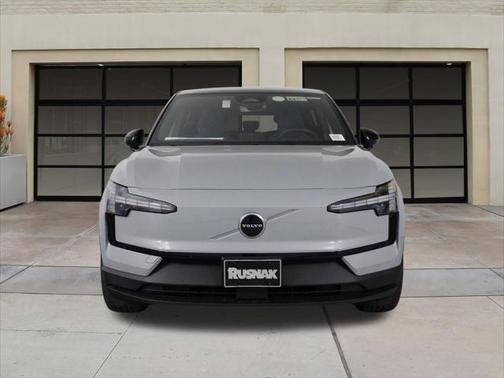 2025 Volvo EX30 Twin Motor Plus