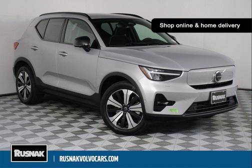 Silver Dawn Metallic 2023 Volvo XC40 Recharge Pure Electric Twin Plus