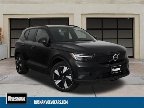 2025 Volvo EX40 Single Motor Extended Range Core