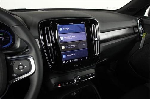 2025 Volvo EX40 Single Motor Extended Range Core