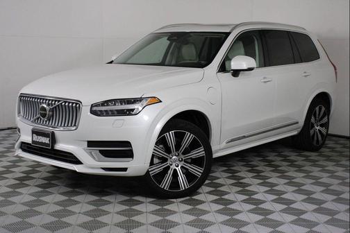 2023 Volvo XC90 Recharge Plug-In Hybrid T8 Core Bright Theme