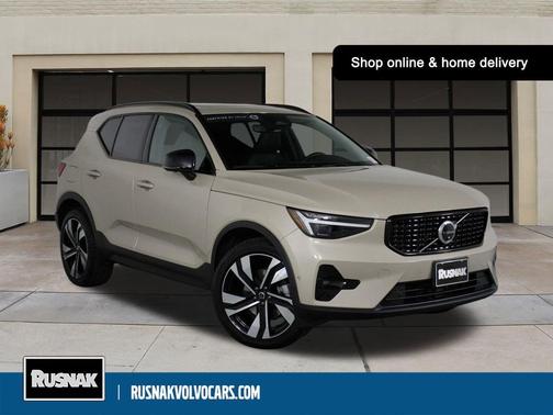 2026 Volvo XC40 Ultra, B5 AWD Gas (mild hybrid), Dark