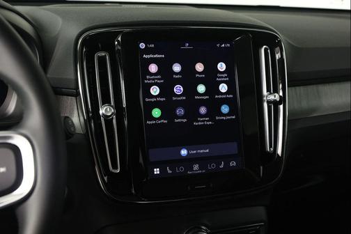 Onyx Black 2026 Volvo XC40 Ultra, B5 AWD Gas (mild hybrid), Dark