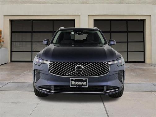 2025 Volvo XC90 B5 Plus 7-Seater
