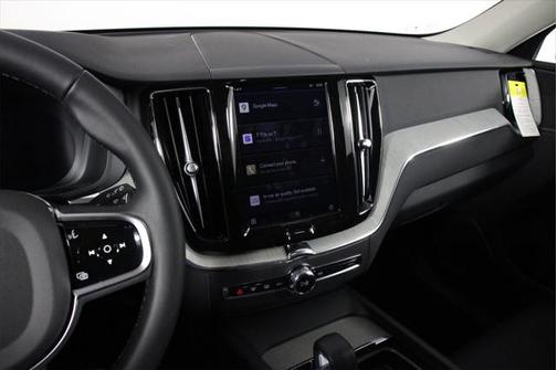 2025 Volvo XC60 Plus