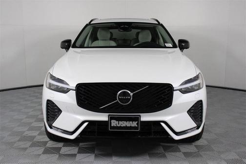 2026 Volvo XC60 B5 Ultra