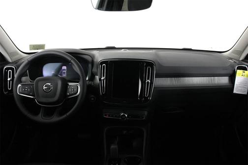 2026 Volvo XC40 B4 Core