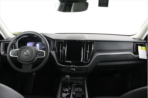 2025 Volvo XC60 Plug-In Hybrid T8 Core