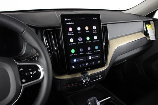 2026 Volvo XC60 Plug-In Hybrid T8 Ultra