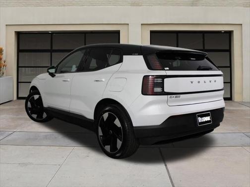 2025 Volvo EX30 Twin Motor Plus