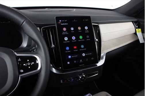2025 Volvo XC90 B6 Ultra