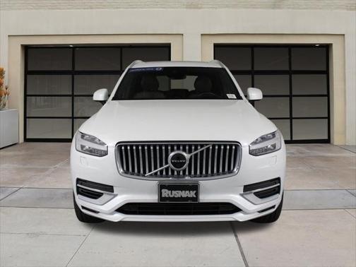 2022 Volvo XC90 Recharge Plug-In Hybrid T8 Inscription 7 Passenger