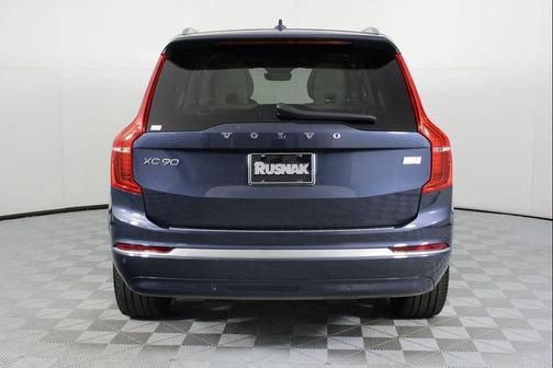 2023 Volvo XC90 Recharge Plug-In Hybrid T8 Plus 6-Seater