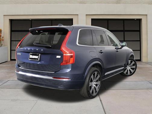 Denim Blue Metallic 2023 Volvo XC90 Recharge Plug-In Hybrid T8 Plus 6-Seater