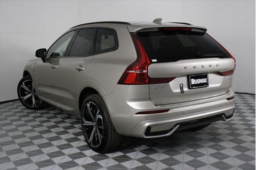 2025 Volvo XC60 Plug-In Hybrid T8 Ultra