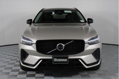 2025 Volvo XC60 Plug-In Hybrid T8 Ultra