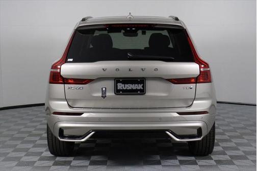 2025 Volvo XC60 Plug-In Hybrid T8 Ultra