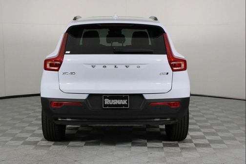 Cloud Blue 2026 Volvo XC40 Plus, B5 AWD Gas (mild hybrid), Dark