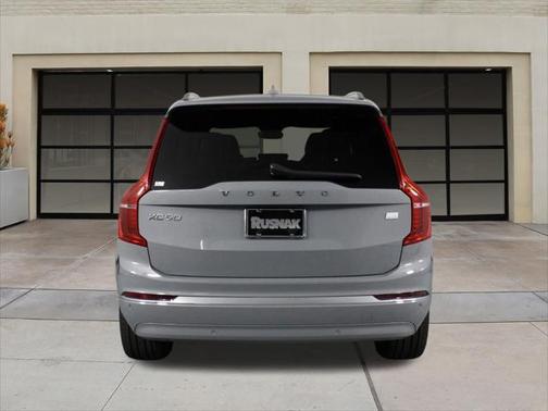 2024 Volvo XC90 Recharge Plug-In Hybrid T8 Plus Bright Theme 7-Seater