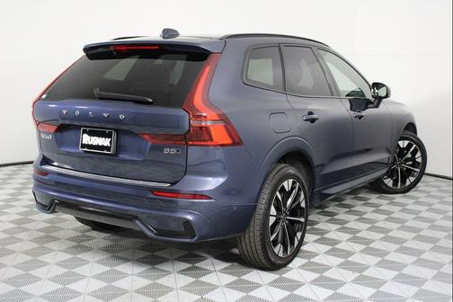 Denim Blue Metallic 2026 Volvo XC60 B5 Plus