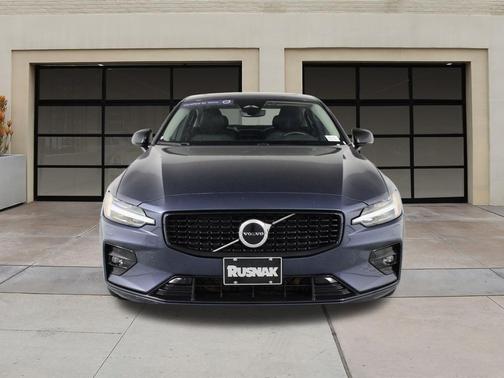 2025 Volvo S60 B5 Core