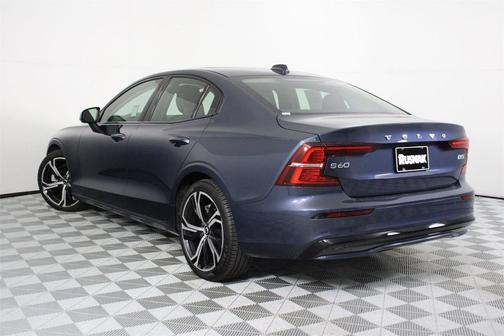2025 Volvo S60 B5 Core