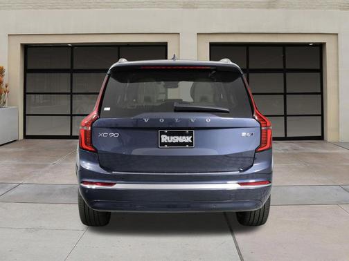 2026 Volvo XC90 Ultra, B6 AWD Gas (mild hybrid), Gasoline, Bright, 7 Seats