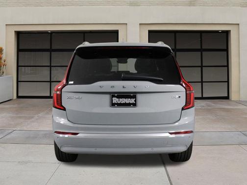 2026 Volvo XC90 Core, B5 AWD Gas (mild hybrid), Gasoline, Bright, 7 Seats