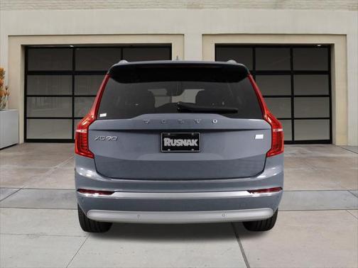 2022 Volvo XC90 Recharge Plug-In Hybrid T8 Inscription Expression 6 Passenger