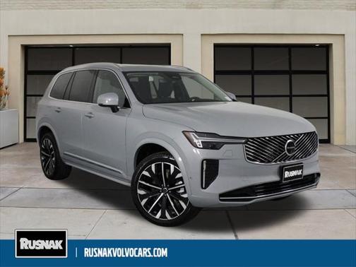 2025 Volvo XC90 B6 Plus 7-Seater
