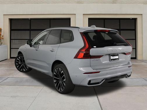 2026 Volvo XC60 Plug-In Hybrid Ultra, T8 AWD Electric/Gasoline, Dark