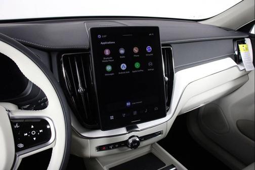 Vapour Grey Metallic 2026 Volvo XC60 B5 Ultra