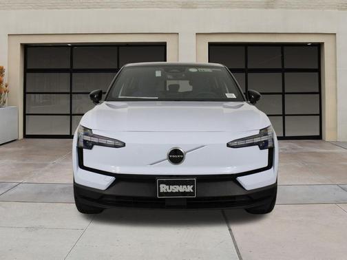 2025 Volvo EX30 Twin Motor Plus