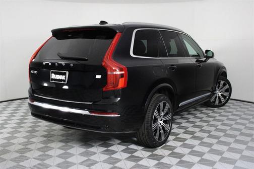 2024 Volvo XC90 Recharge Plug-In Hybrid T8 Plus 6-Seater