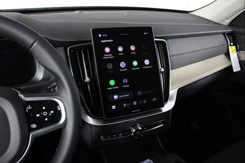 2026 Volvo XC90 B5 Plus 7-Seater