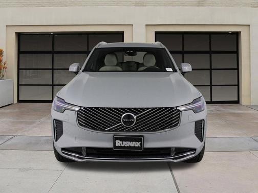 Vapour Grey Metallic 2026 Volvo XC90 Plus, B6 AWD Gas (mild hybrid), Gasoline, Bright, 7 Seats