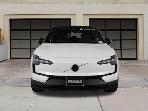 2025 Volvo EX30 Twin Motor Plus