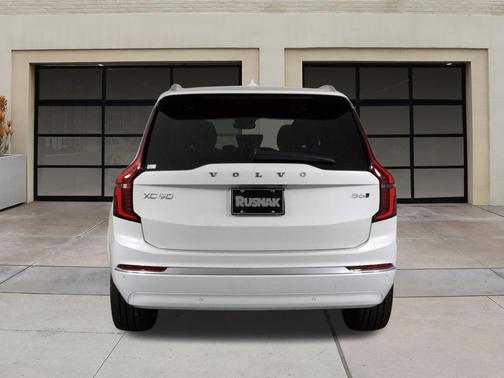 2026 Volvo XC90 B6 Plus 7-Seater