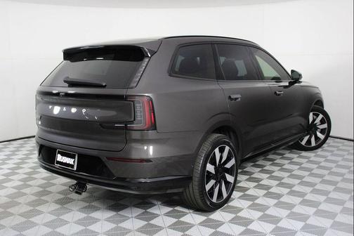 2025 Volvo EX90 Ultra, Twin Motor Performance, Fully electric, 6 Seats