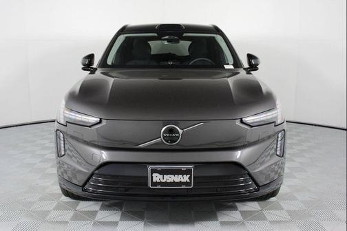 2025 Volvo EX90 Ultra, Twin Motor Performance, Fully electric, 6 Seats