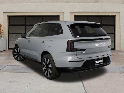 2025 Volvo EX90 Twin Motor Performance Plus 6-Seater