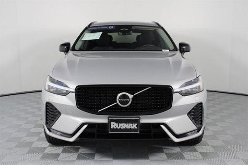 2025 Volvo XC60 B5 Core